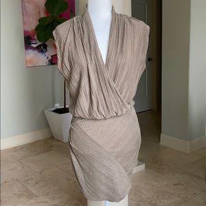 Nude V Neck Sleeveless Dress Rachel Roy